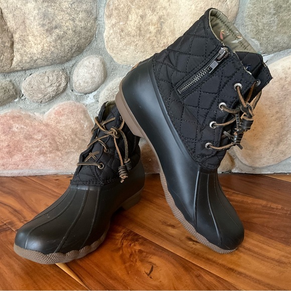 Sperry Saltwater Waterproof Quilted Duck Boots Size 9.5 - Picture 1 of 9